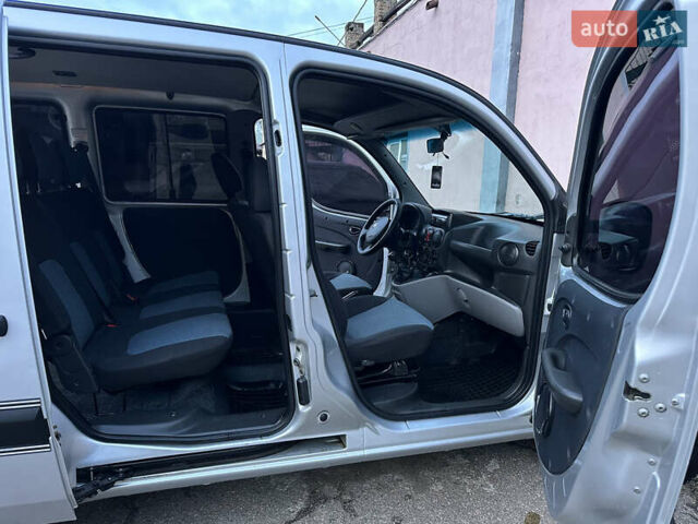 Серый Фиат Добло, объемом двигателя 1.4 л и пробегом 152 тыс. км за 5999 $, фото 36 на Automoto.ua