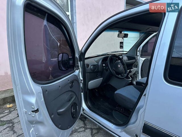 Серый Фиат Добло, объемом двигателя 1.4 л и пробегом 152 тыс. км за 5999 $, фото 4 на Automoto.ua