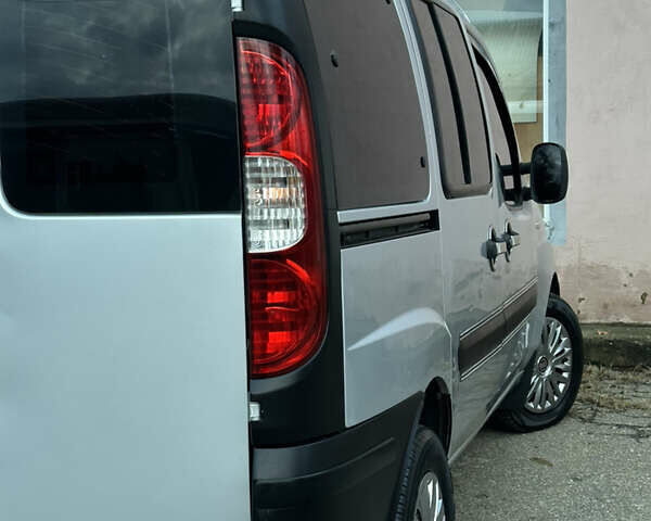 Серый Фиат Добло, объемом двигателя 1.4 л и пробегом 152 тыс. км за 5999 $, фото 22 на Automoto.ua