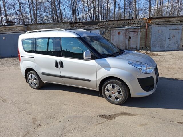 Серый Фиат Добло, объемом двигателя 1.4 л и пробегом 190 тыс. км за 7500 $, фото 1 на Automoto.ua