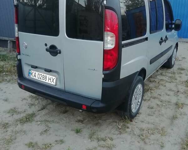 Сірий Фіат Добло, об'ємом двигуна 1.2 л та пробігом 233 тис. км за 5750 $, фото 3 на Automoto.ua