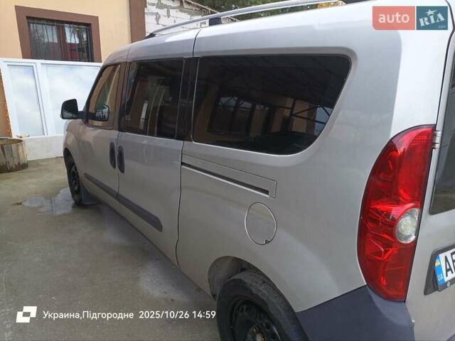 Сірий Фіат Добло, об'ємом двигуна 1.6 л та пробігом 201 тис. км за 6500 $, фото 2 на Automoto.ua