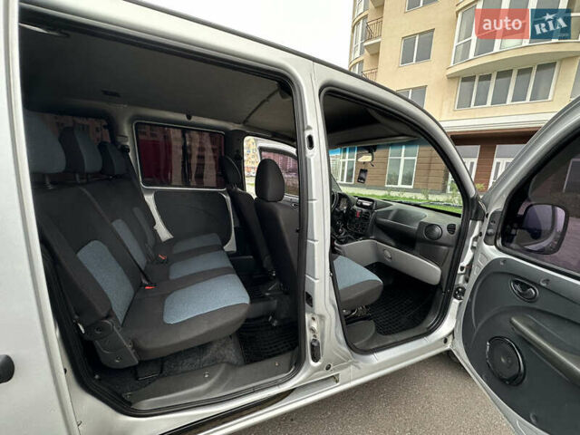 Серый Фиат Добло, объемом двигателя 1.4 л и пробегом 152 тыс. км за 5950 $, фото 29 на Automoto.ua