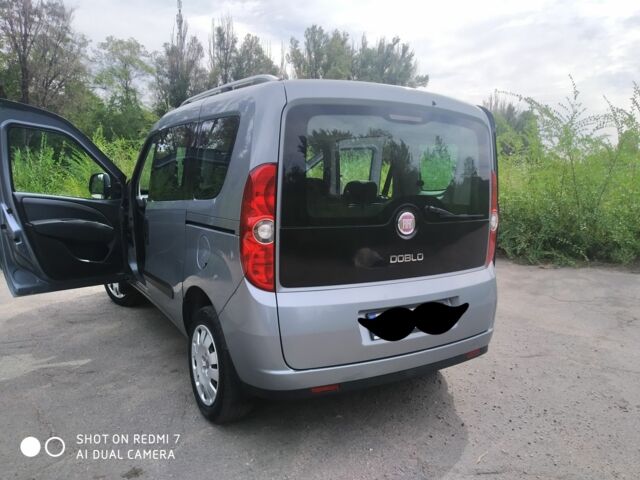 Сірий Фіат Добло, об'ємом двигуна 1.4 л та пробігом 140 тис. км за 7800 $, фото 4 на Automoto.ua