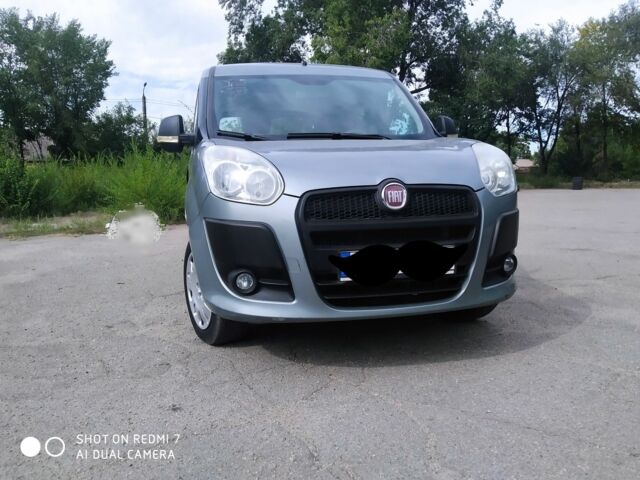 Сірий Фіат Добло, об'ємом двигуна 1.4 л та пробігом 140 тис. км за 7800 $, фото 3 на Automoto.ua
