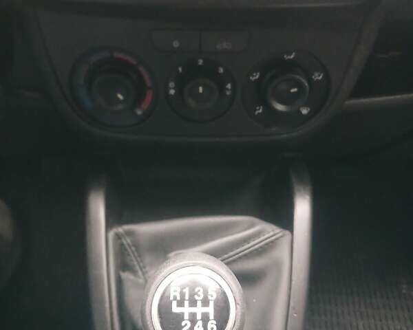 Сірий Фіат Добло, об'ємом двигуна 1.6 л та пробігом 202 тис. км за 7800 $, фото 4 на Automoto.ua