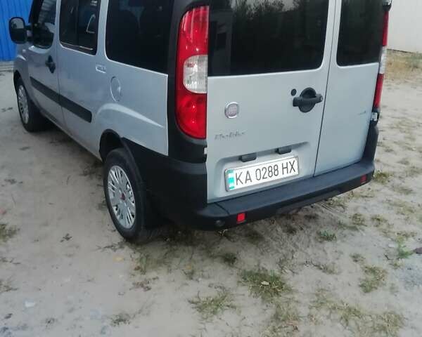 Сірий Фіат Добло, об'ємом двигуна 1.2 л та пробігом 233 тис. км за 5750 $, фото 4 на Automoto.ua