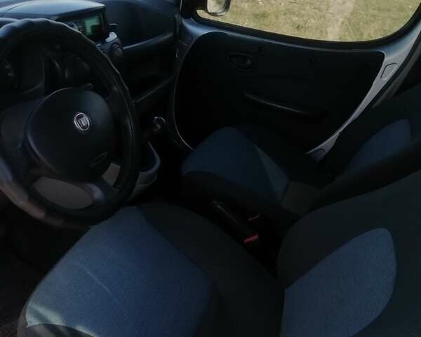 Сірий Фіат Добло, об'ємом двигуна 1.2 л та пробігом 233 тис. км за 5750 $, фото 7 на Automoto.ua