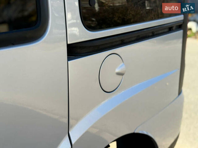 Серый Фиат Добло, объемом двигателя 1.3 л и пробегом 180 тыс. км за 5999 $, фото 31 на Automoto.ua