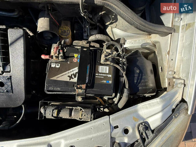 Серый Фиат Добло, объемом двигателя 1.3 л и пробегом 180 тыс. км за 5999 $, фото 68 на Automoto.ua