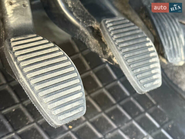 Серый Фиат Добло, объемом двигателя 1.3 л и пробегом 180 тыс. км за 5999 $, фото 64 на Automoto.ua