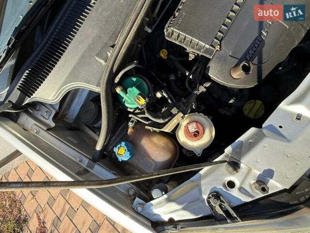 Серый Фиат Добло, объемом двигателя 1.3 л и пробегом 180 тыс. км за 5999 $, фото 58 на Automoto.ua