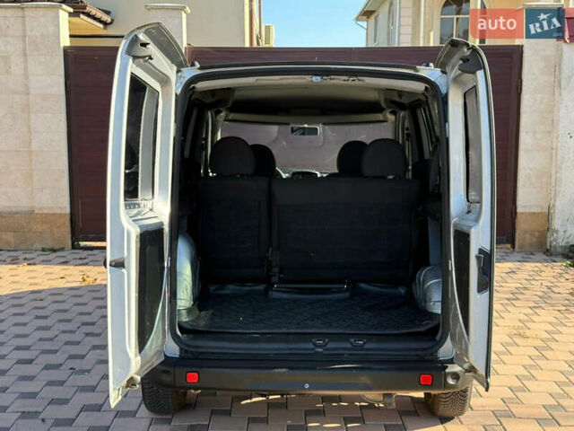 Серый Фиат Добло, объемом двигателя 1.3 л и пробегом 180 тыс. км за 5999 $, фото 20 на Automoto.ua