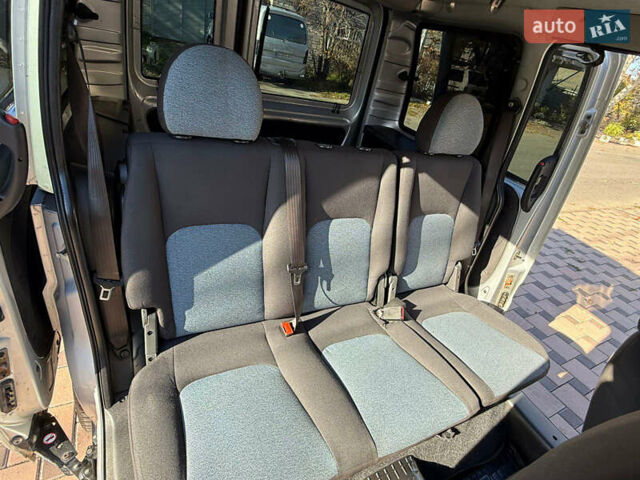 Серый Фиат Добло, объемом двигателя 1.3 л и пробегом 180 тыс. км за 5999 $, фото 42 на Automoto.ua