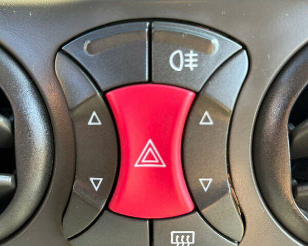 Серый Фиат Добло, объемом двигателя 1.3 л и пробегом 180 тыс. км за 5999 $, фото 13 на Automoto.ua