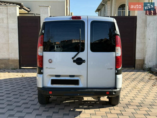 Серый Фиат Добло, объемом двигателя 1.3 л и пробегом 180 тыс. км за 7700 $, фото 1 на Automoto.ua