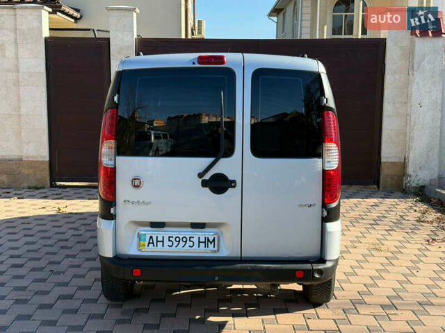 Серый Фиат Добло, объемом двигателя 1.3 л и пробегом 180 тыс. км за 5999 $, фото 43 на Automoto.ua