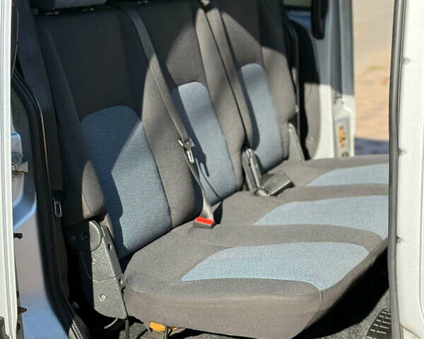 Серый Фиат Добло, объемом двигателя 1.3 л и пробегом 180 тыс. км за 5999 $, фото 23 на Automoto.ua