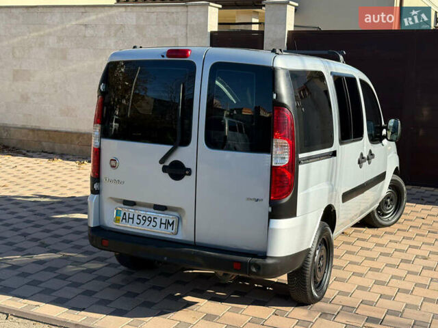 Серый Фиат Добло, объемом двигателя 1.3 л и пробегом 180 тыс. км за 5999 $, фото 4 на Automoto.ua