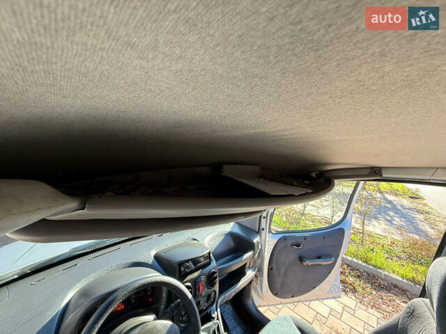 Серый Фиат Добло, объемом двигателя 1.3 л и пробегом 180 тыс. км за 5999 $, фото 55 на Automoto.ua