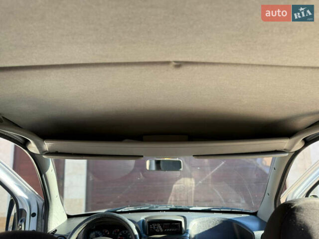 Серый Фиат Добло, объемом двигателя 1.3 л и пробегом 180 тыс. км за 5999 $, фото 27 на Automoto.ua