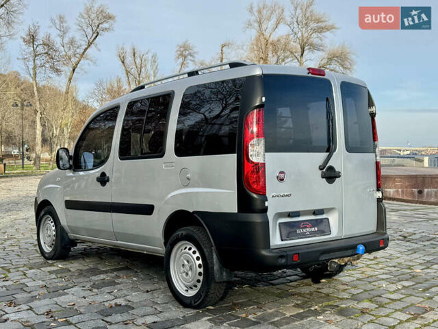 Серый Фиат Добло, объемом двигателя 1.25 л и пробегом 84 тыс. км за 9999 $, фото 6 на Automoto.ua