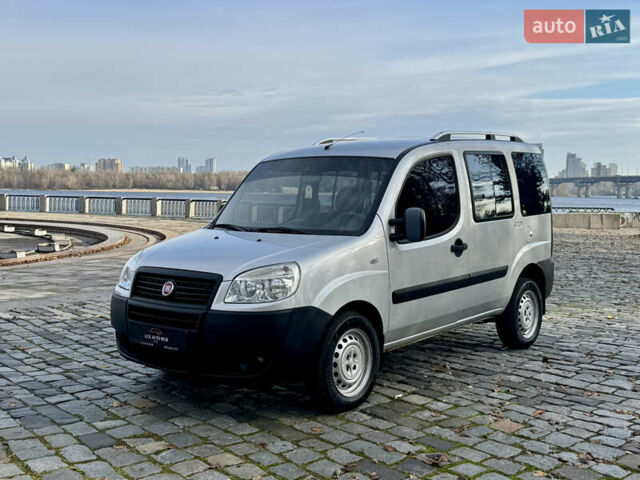 Серый Фиат Добло, объемом двигателя 1.25 л и пробегом 84 тыс. км за 9999 $, фото 4 на Automoto.ua