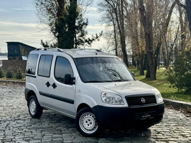 Серый Фиат Добло, объемом двигателя 1.25 л и пробегом 84 тыс. км за 9999 $, фото 21 на Automoto.ua