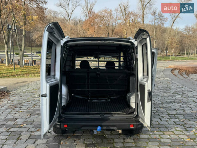 Серый Фиат Добло, объемом двигателя 1.25 л и пробегом 84 тыс. км за 9999 $, фото 31 на Automoto.ua