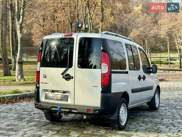 Серый Фиат Добло, объемом двигателя 1.25 л и пробегом 84 тыс. км за 9999 $, фото 50 на Automoto.ua
