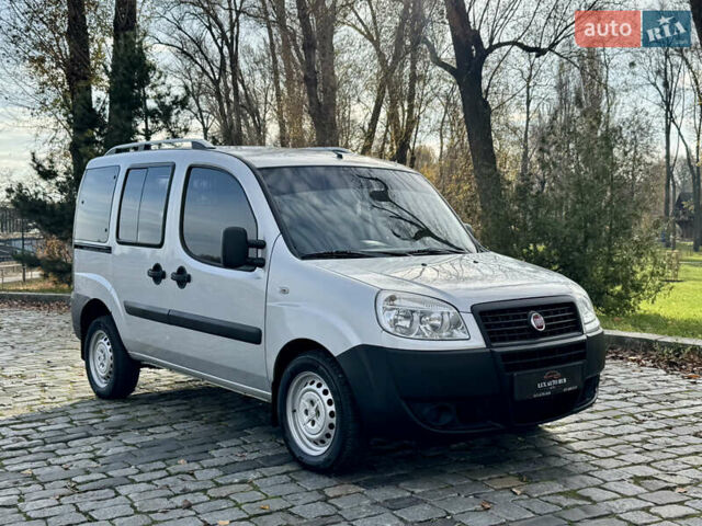 Серый Фиат Добло, объемом двигателя 1.25 л и пробегом 84 тыс. км за 9999 $, фото 2 на Automoto.ua