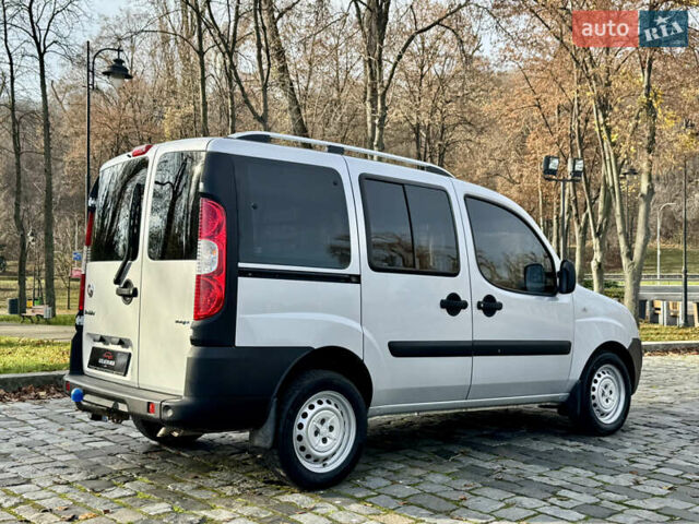 Серый Фиат Добло, объемом двигателя 1.25 л и пробегом 84 тыс. км за 9999 $, фото 5 на Automoto.ua