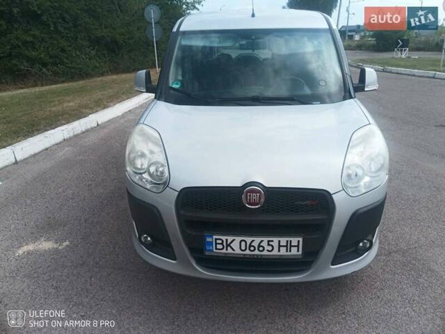 Серый Фиат Добло, объемом двигателя 1.6 л и пробегом 390 тыс. км за 7900 $, фото 1 на Automoto.ua