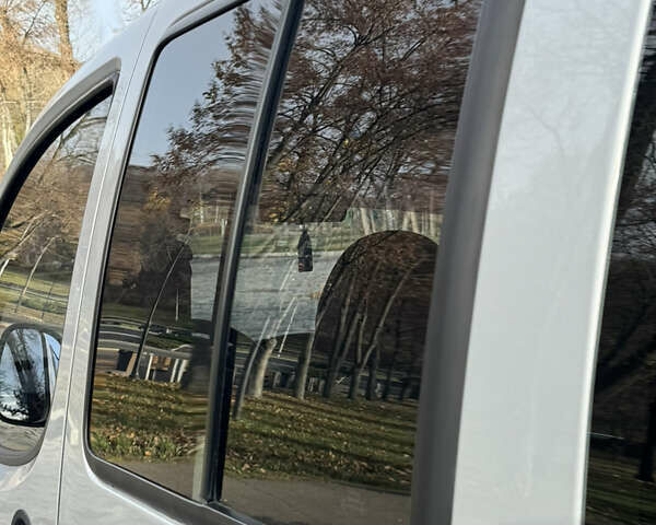 Серый Фиат Добло, объемом двигателя 1.25 л и пробегом 84 тыс. км за 9999 $, фото 42 на Automoto.ua