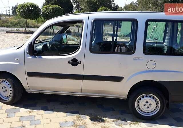 Серый Фиат Добло, объемом двигателя 1.3 л и пробегом 140 тыс. км за 5200 $, фото 7 на Automoto.ua