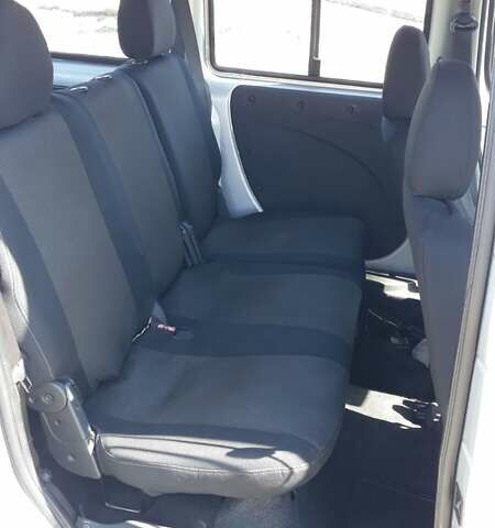 Серый Фиат Добло, объемом двигателя 1.3 л и пробегом 140 тыс. км за 5200 $, фото 21 на Automoto.ua