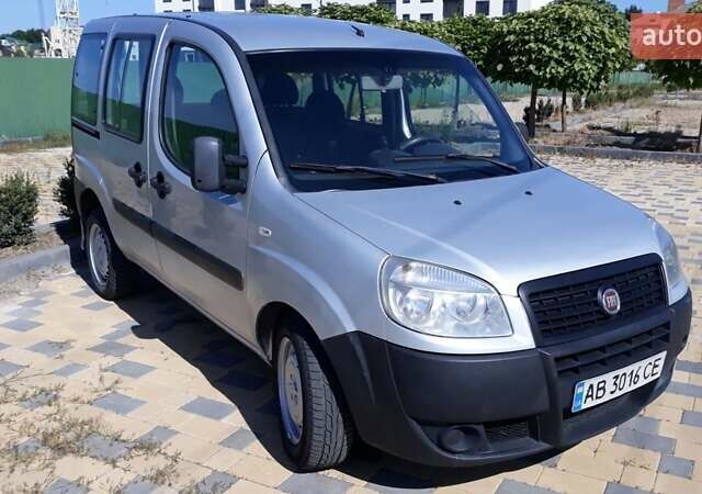 Серый Фиат Добло, объемом двигателя 1.3 л и пробегом 140 тыс. км за 5200 $, фото 8 на Automoto.ua