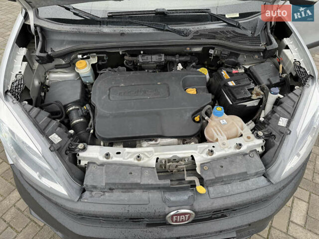 Серый Фиат Добло, объемом двигателя 1.6 л и пробегом 212 тыс. км за 9300 $, фото 29 на Automoto.ua