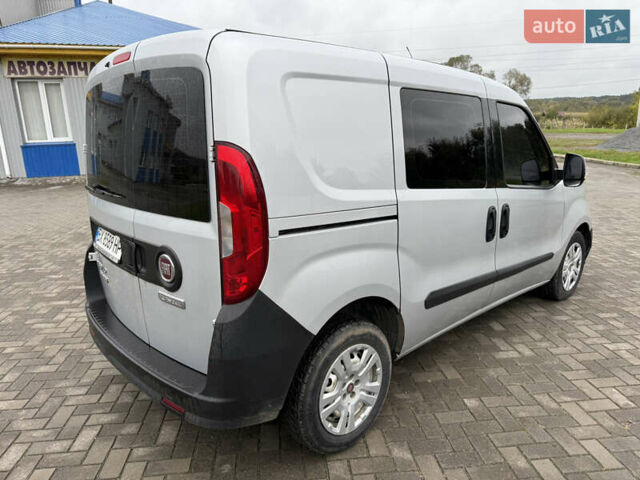 Серый Фиат Добло, объемом двигателя 1.6 л и пробегом 212 тыс. км за 9300 $, фото 5 на Automoto.ua