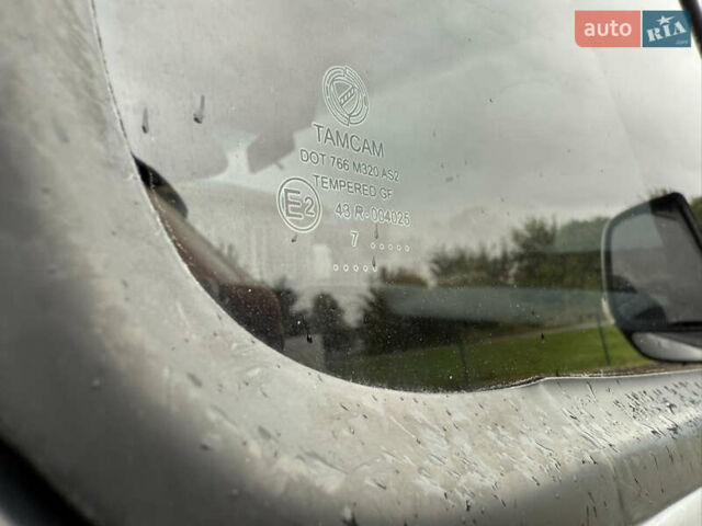 Серый Фиат Добло, объемом двигателя 1.6 л и пробегом 212 тыс. км за 9300 $, фото 24 на Automoto.ua