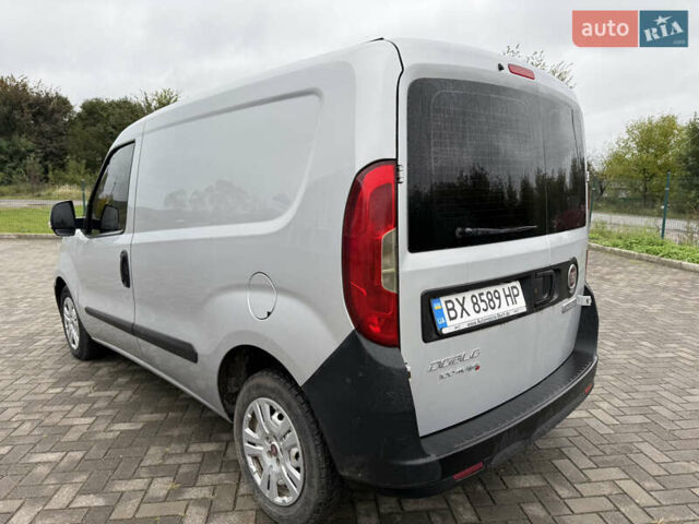 Серый Фиат Добло, объемом двигателя 1.6 л и пробегом 212 тыс. км за 9300 $, фото 4 на Automoto.ua