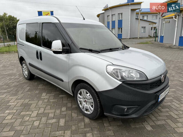 Серый Фиат Добло, объемом двигателя 1.6 л и пробегом 212 тыс. км за 9300 $, фото 6 на Automoto.ua