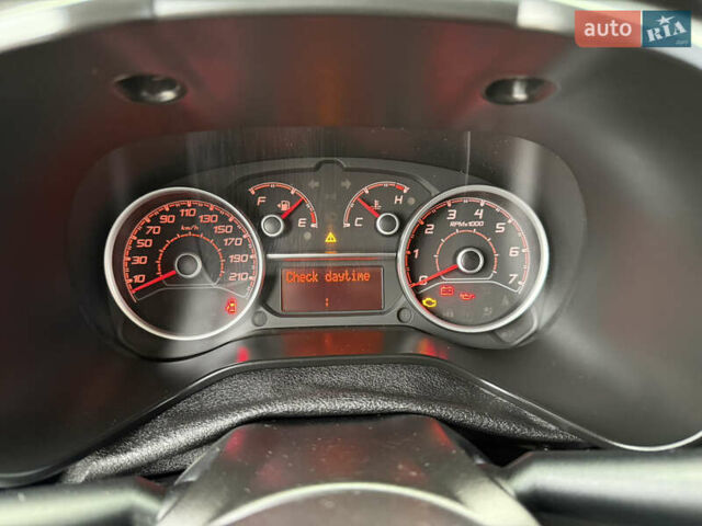 Серый Фиат Добло, объемом двигателя 1.6 л и пробегом 212 тыс. км за 9300 $, фото 28 на Automoto.ua