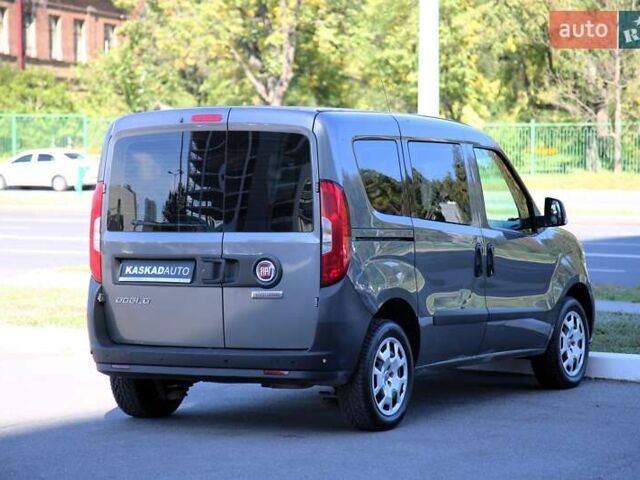 Серый Фиат Добло, объемом двигателя 1.37 л и пробегом 107 тыс. км за 9999 $, фото 5 на Automoto.ua
