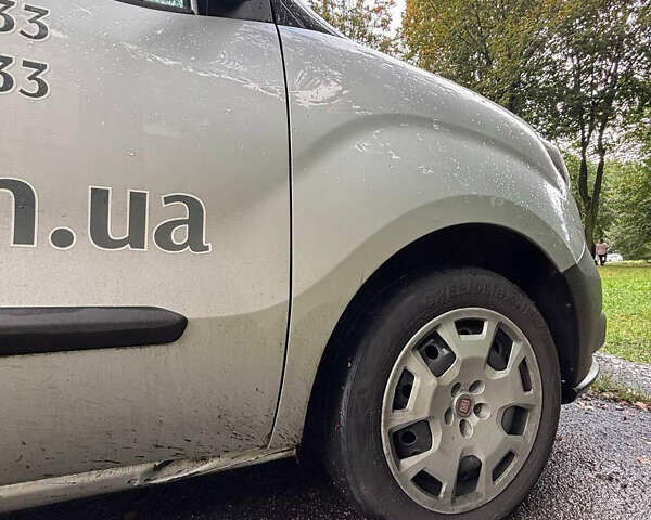 Серый Фиат Добло, объемом двигателя 1.25 л и пробегом 160 тыс. км за 10000 $, фото 7 на Automoto.ua