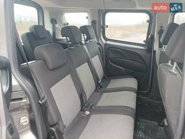 Сірий Фіат Добло, об'ємом двигуна 1.37 л та пробігом 155 тис. км за 12300 $, фото 11 на Automoto.ua