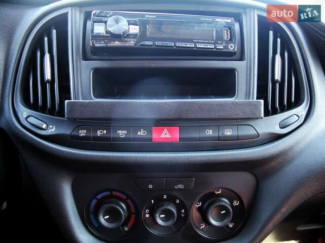 Серый Фиат Добло, объемом двигателя 1.37 л и пробегом 107 тыс. км за 9999 $, фото 15 на Automoto.ua