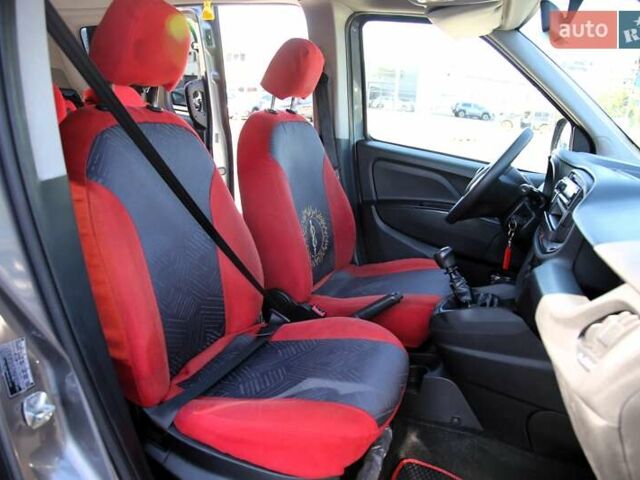 Серый Фиат Добло, объемом двигателя 1.37 л и пробегом 107 тыс. км за 9999 $, фото 9 на Automoto.ua