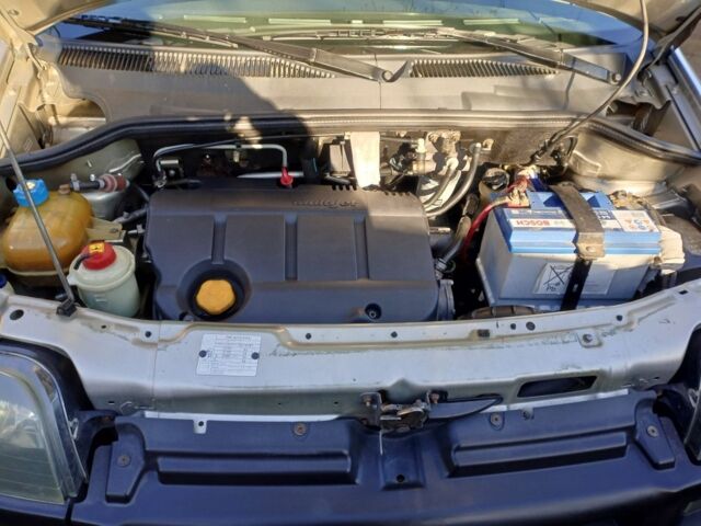 Серый Фиат Добло, объемом двигателя 1.9 л и пробегом 297 тыс. км за 4800 $, фото 4 на Automoto.ua