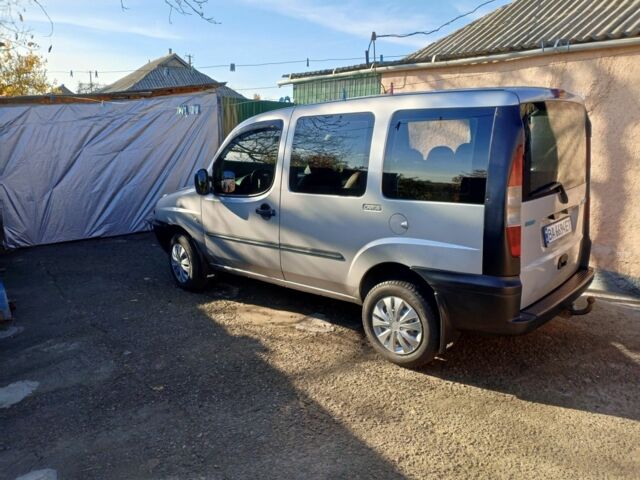 Серый Фиат Добло, объемом двигателя 1.9 л и пробегом 297 тыс. км за 4800 $, фото 1 на Automoto.ua